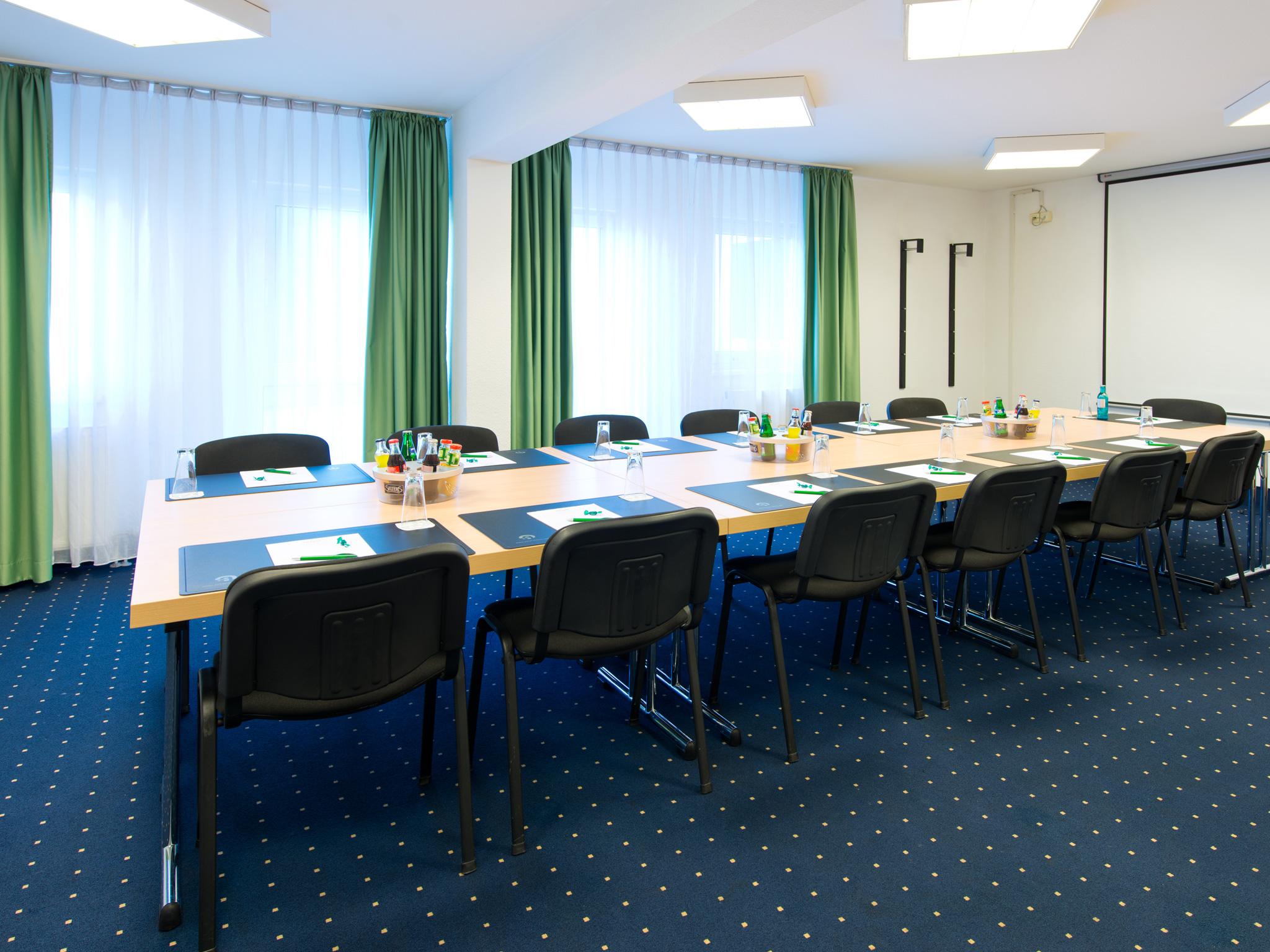 ACHAT Hotel Darmstadt Griesheim Extérieur photo