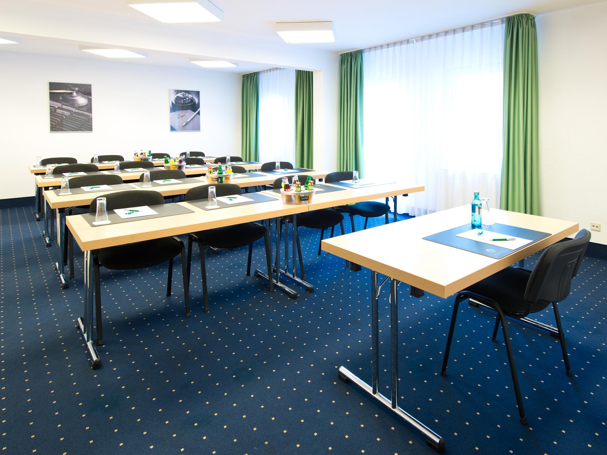 ACHAT Hotel Darmstadt Griesheim Extérieur photo