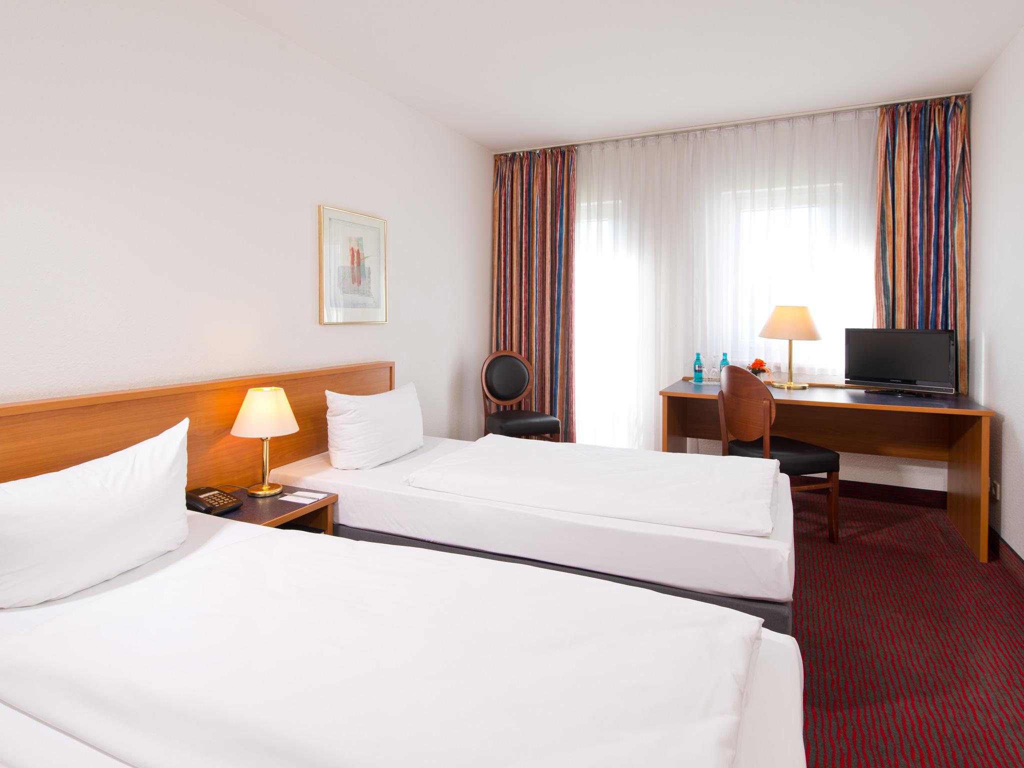 ACHAT Hotel Darmstadt Griesheim Extérieur photo