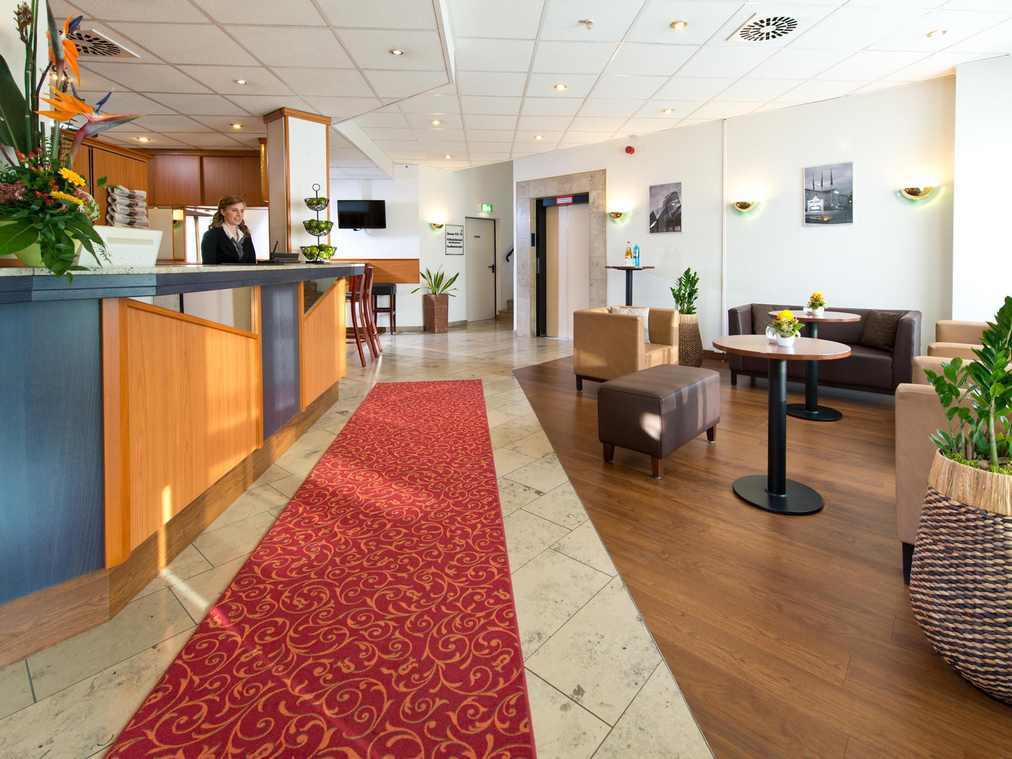 ACHAT Hotel Darmstadt Griesheim Extérieur photo