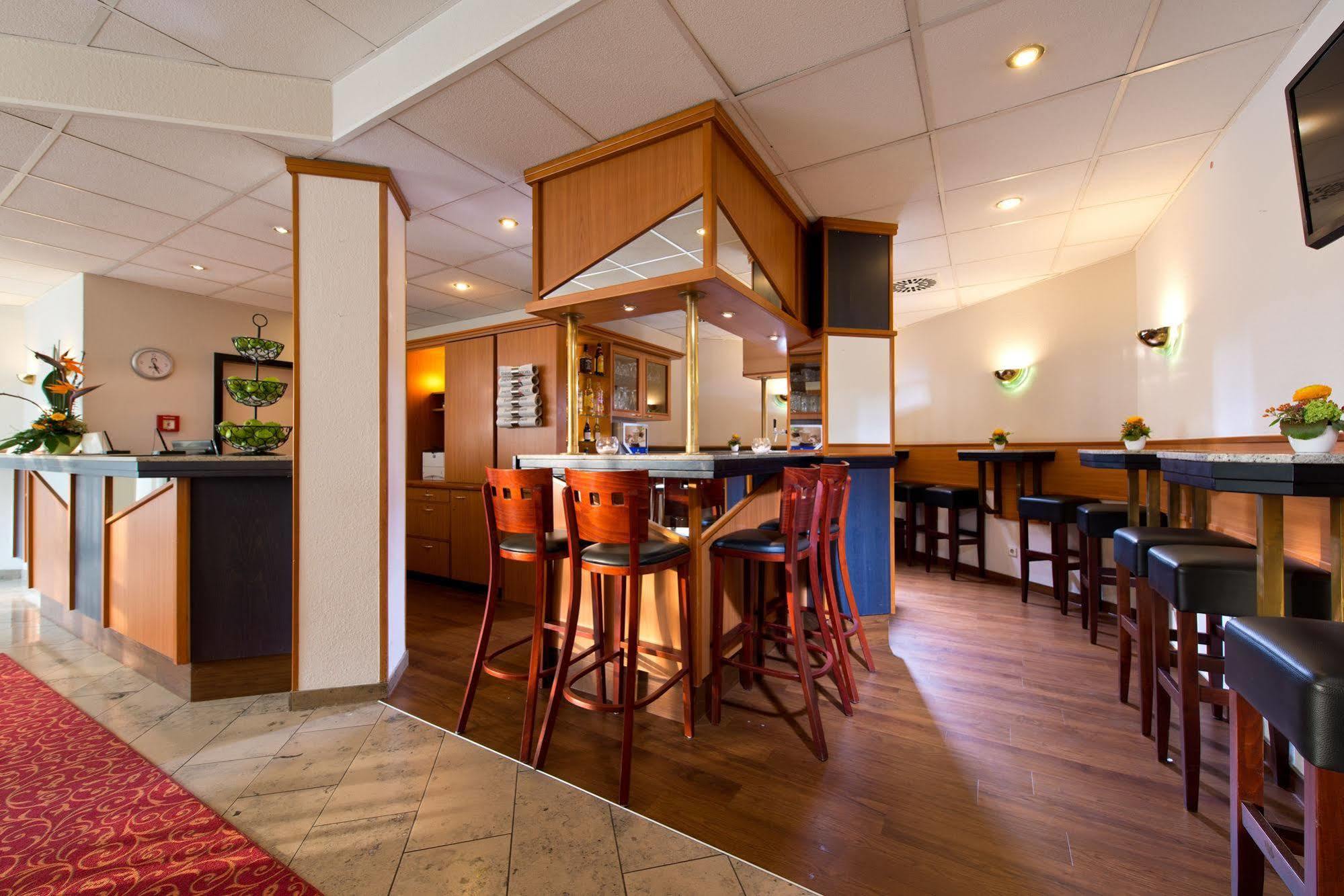 ACHAT Hotel Darmstadt Griesheim Extérieur photo